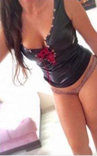 Grup Seks, Ateşli Escort Bayan Filiz