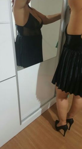 Gerçek Fotoğraflı Dolgun Bayan Yeşim