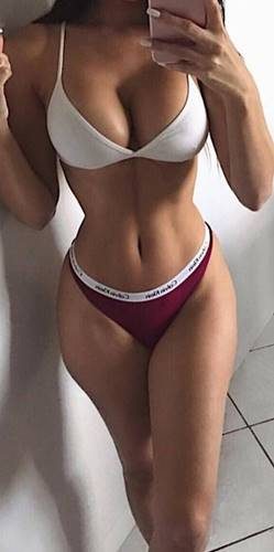 Taksim Escort Üniversiteli Yaprak